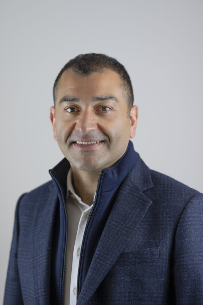 Sid Toama Headshot